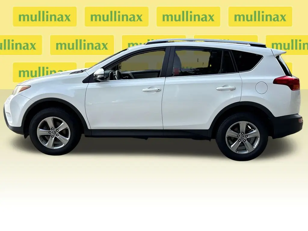 2015 Toyota RAV4 - $15,800