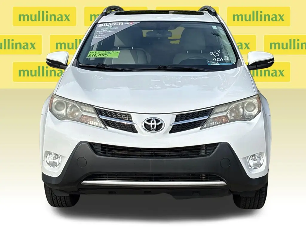 2015 Toyota RAV4 - $15,800