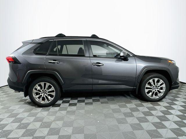 2025 Toyota RAV4 - $35,500