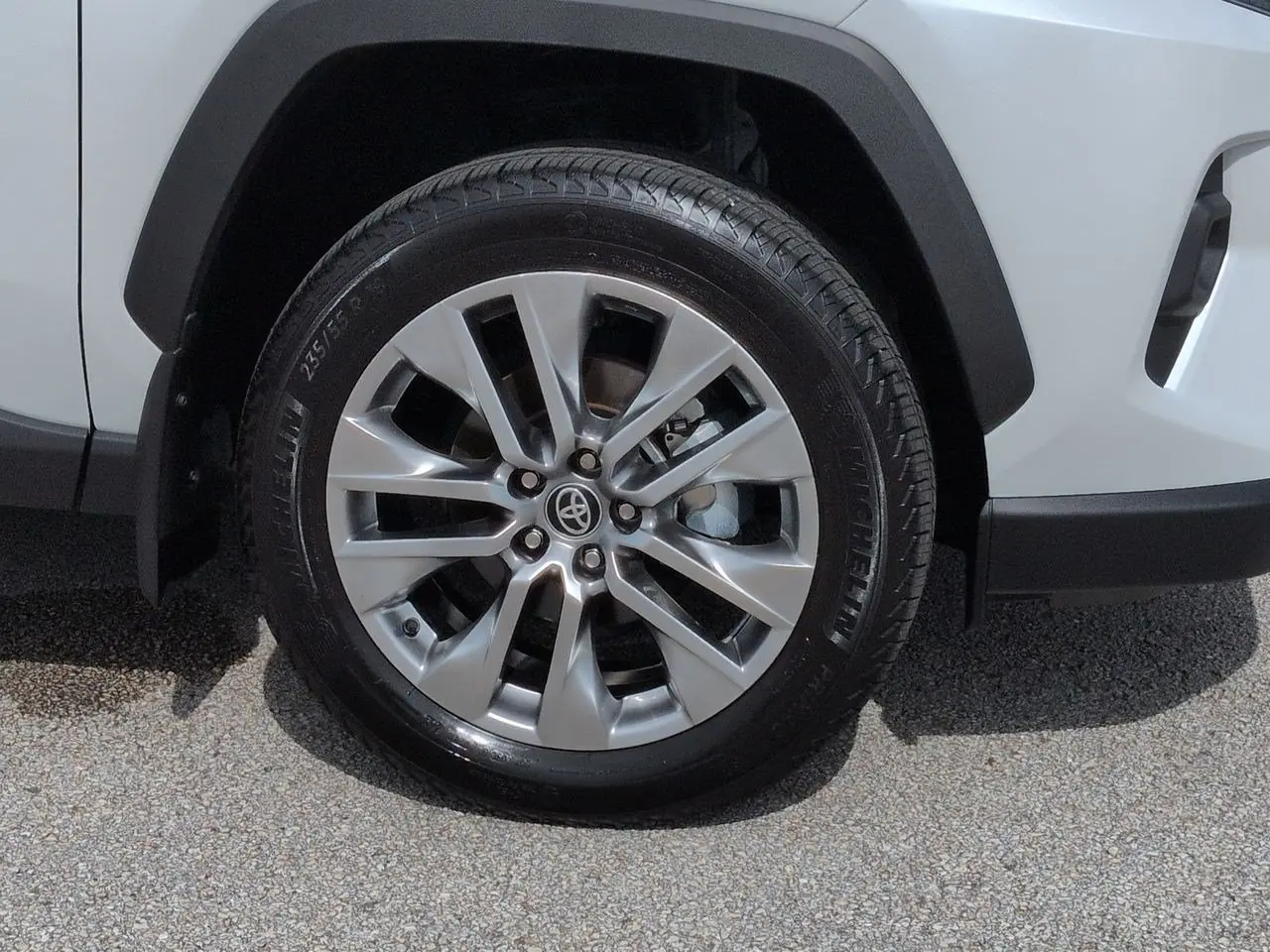 2025 Toyota RAV4 - $41,266