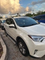 2017 RAV4 Thumbnail 3