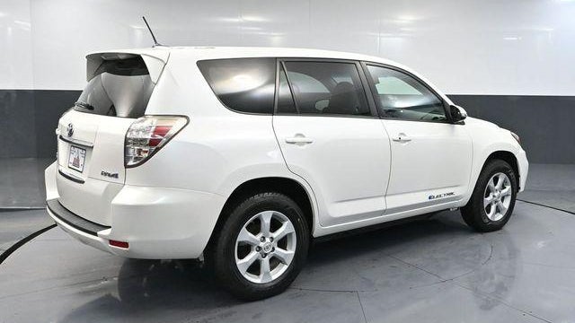 2012 Toyota RAV4 EV Base