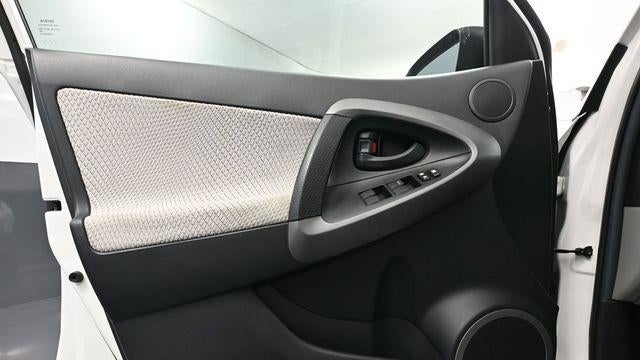2012 Toyota RAV4 EV Base