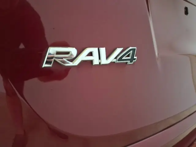 2018 Toyota RAV4 - $19,205