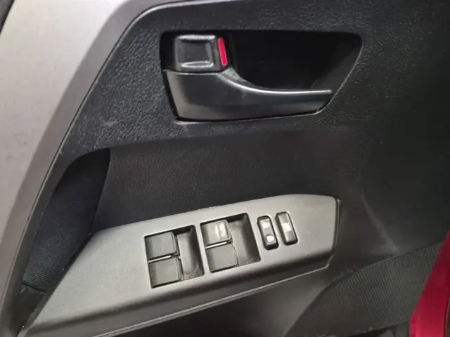 2018 Toyota RAV4 - $19,205