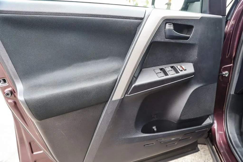 2017 Toyota RAV4 - $19,983
