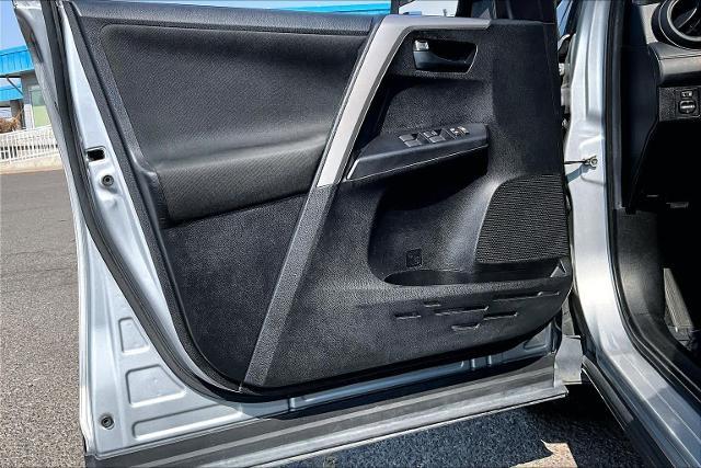 2018 Toyota RAV4 - $16,999