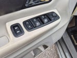 2010 Routan Thumbnail 9