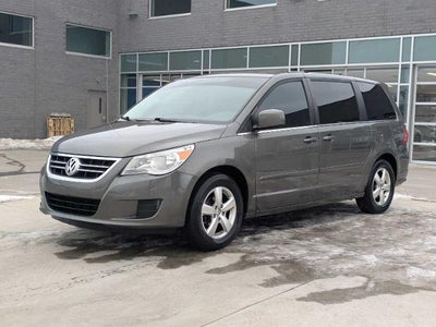 2010 Volkswagen Routan SEL 4DR Mini-Van W/ NAV