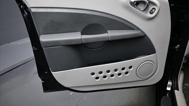 2010 Chrysler PT Cruiser Base