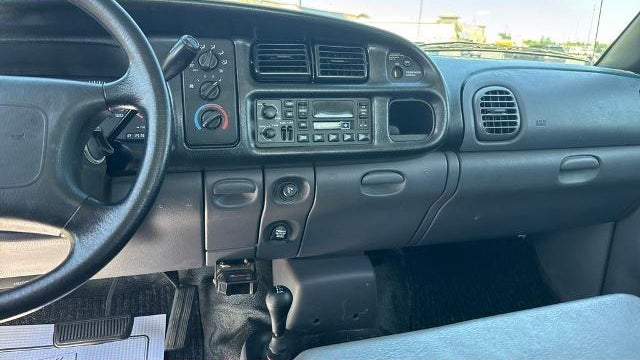 1999 Dodge Ram 1500 ST