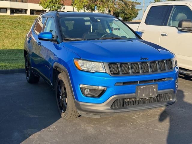 2019 Jeep Compass Latitude — photo 1 of 3