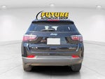 2017 Compass Thumbnail 4