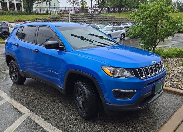 2018 Jeep Compass Sport — photo 1 of 14