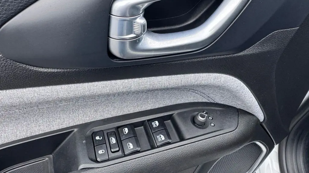 2023 Jeep Compass Sport