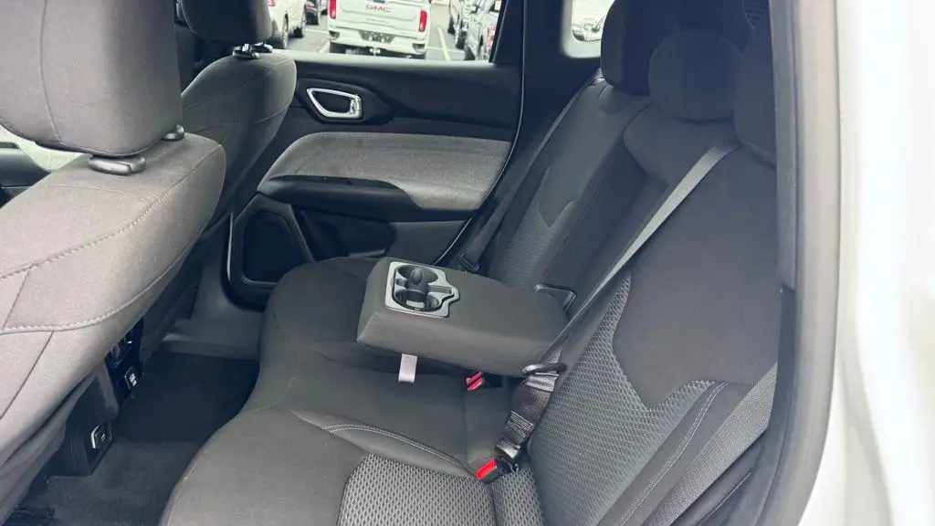 2023 Jeep Compass Sport