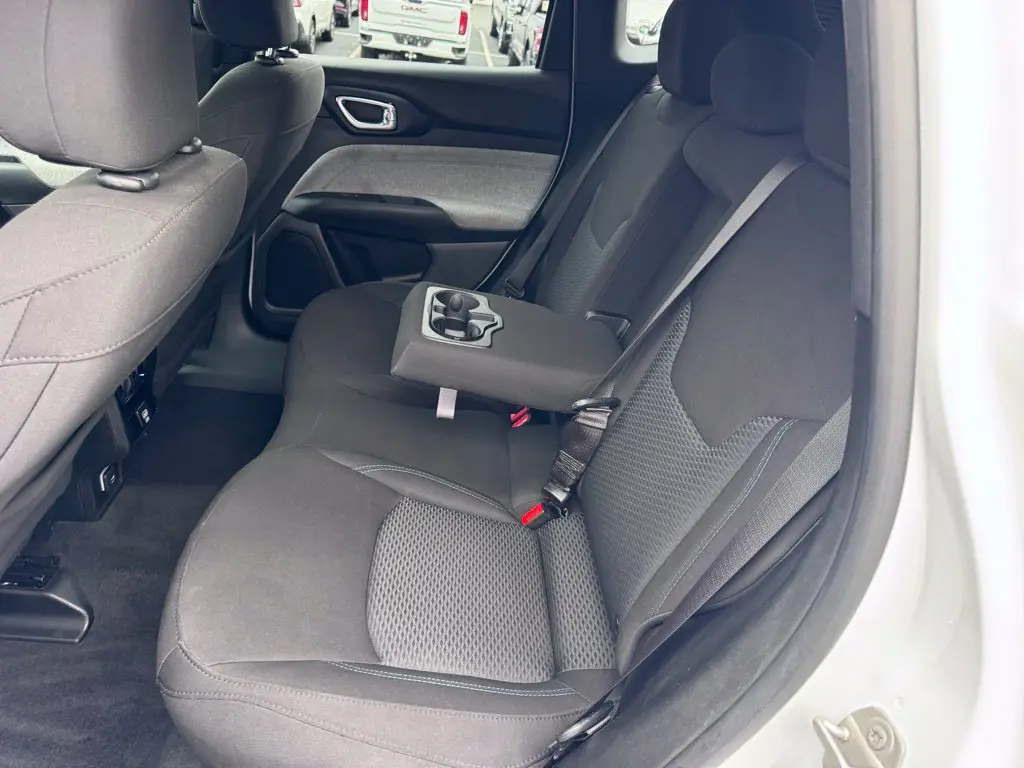 2023 Jeep Compass - $19,537