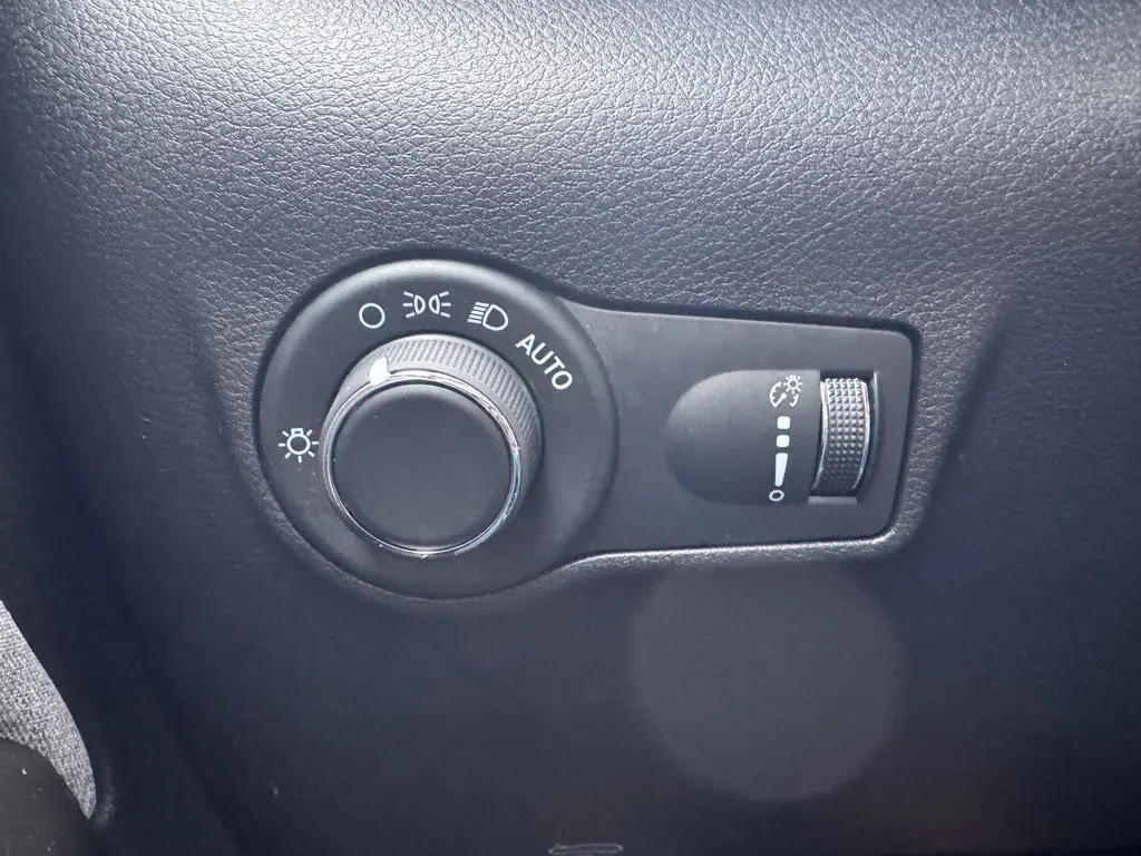 2023 Jeep Compass - $19,537