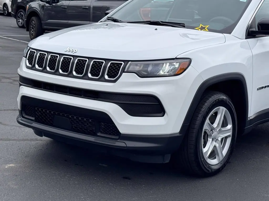2023 Jeep Compass - $19,537