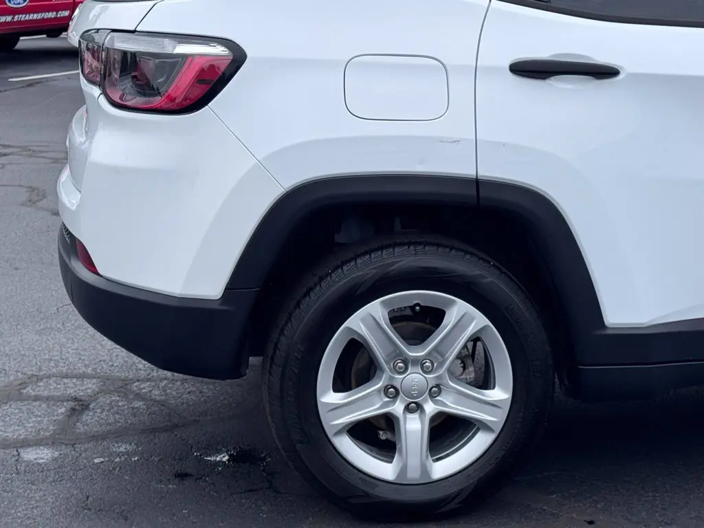 2023 Jeep Compass - $19,537