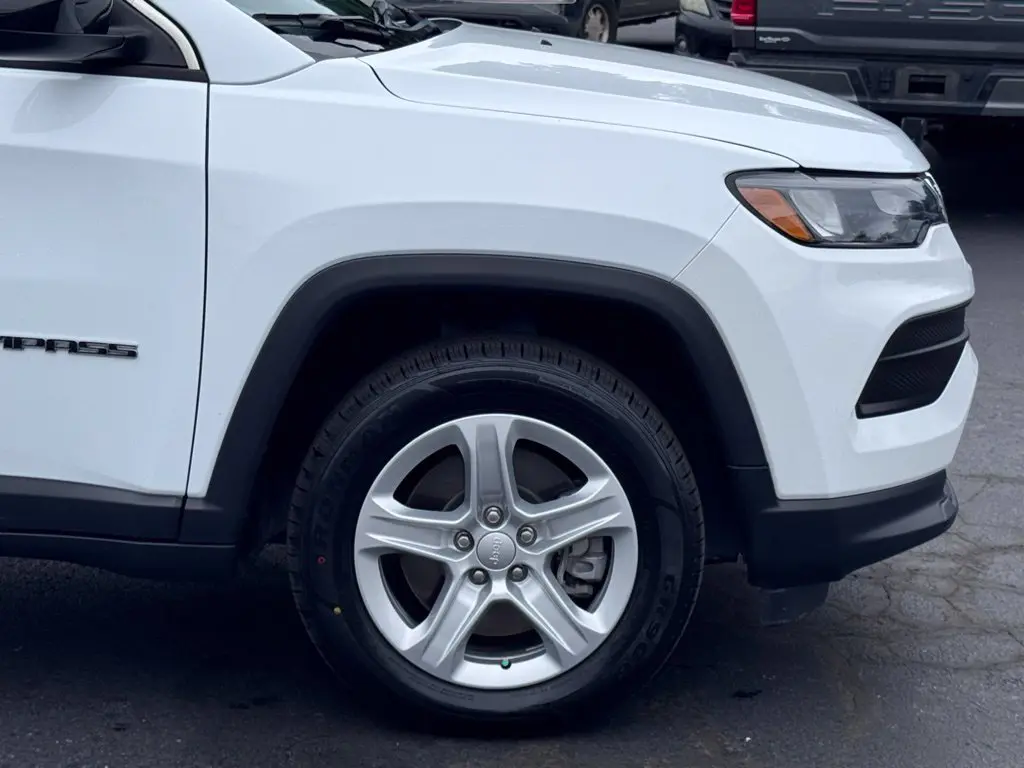 2023 Jeep Compass - $19,537