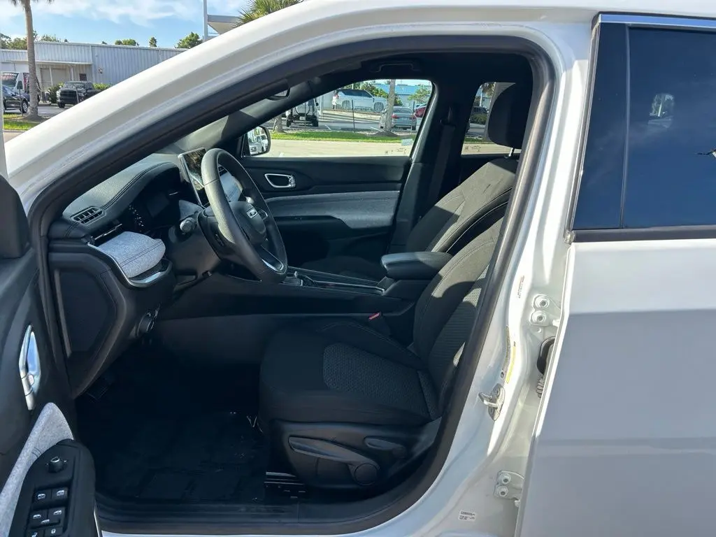 2024 Jeep Compass - $19,697