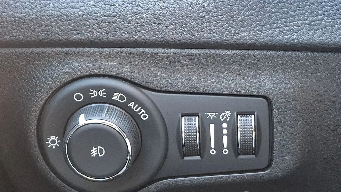 2020 Jeep Compass Sun and Safety Edition