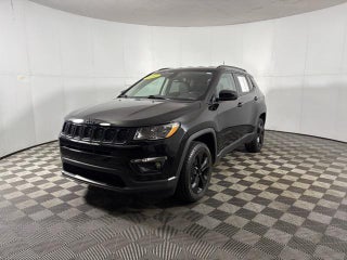 2020 Jeep Compass with Diamond Black Crystal Pearlcoat Exterior