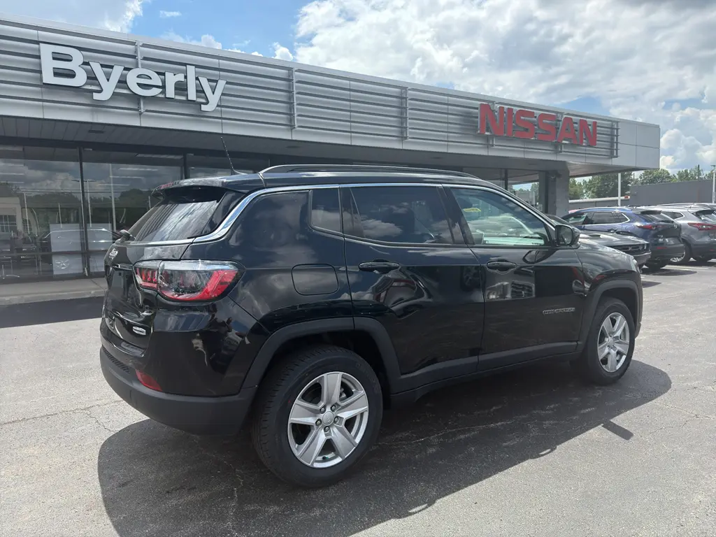 2022 Jeep Compass - $24,995