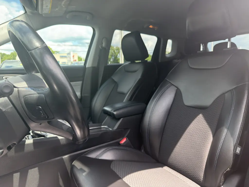 2022 Jeep Compass - $24,995