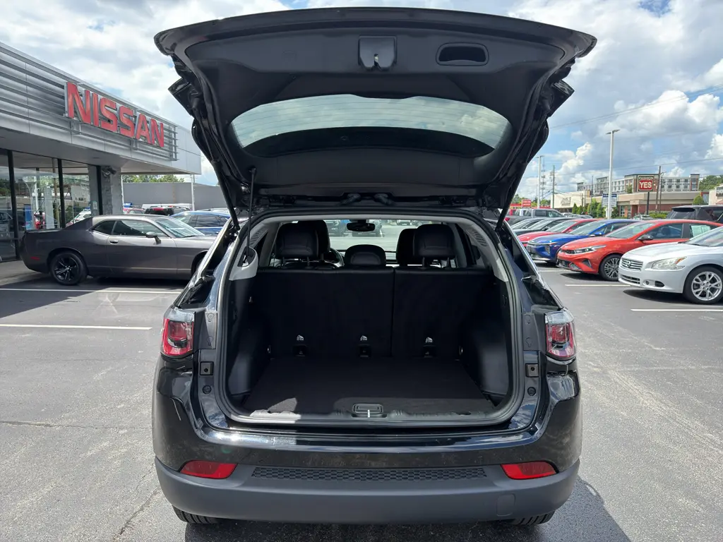 2022 Jeep Compass - $24,995