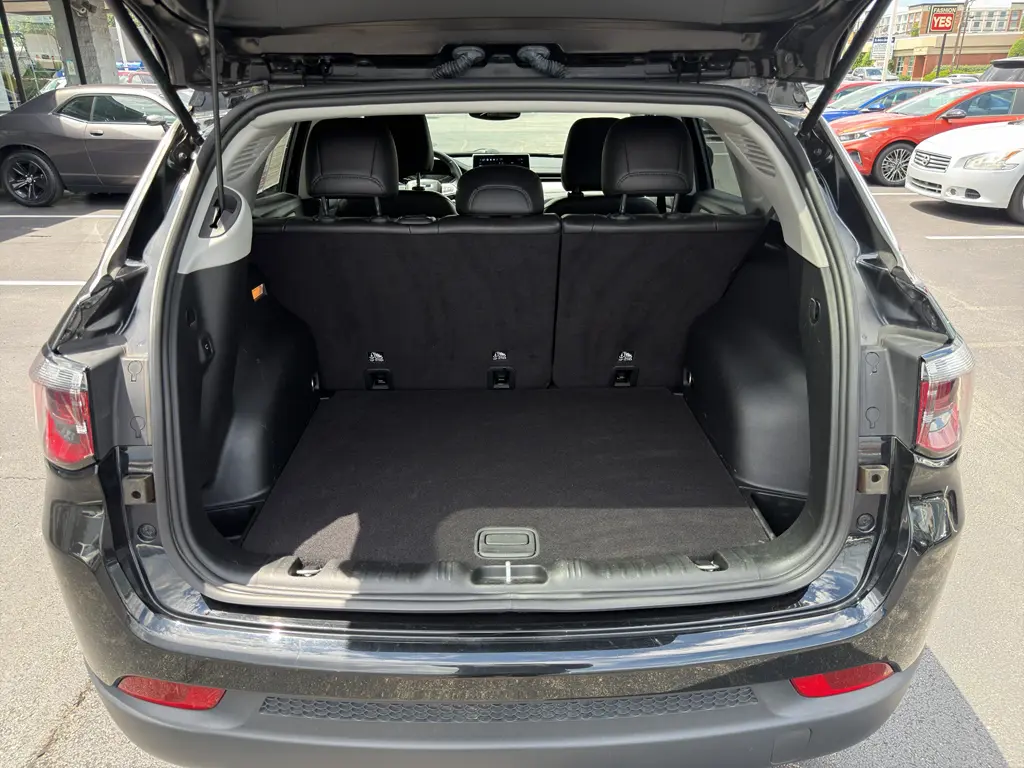 2022 Jeep Compass - $24,995