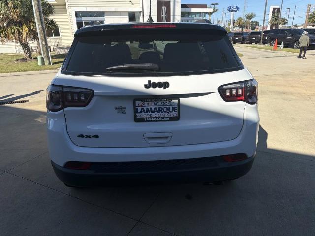 2022 Jeep Compass - $17,380