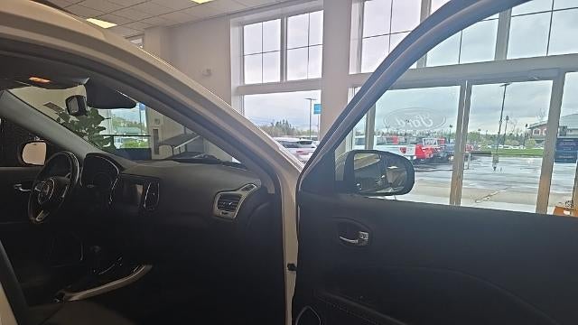2020 Jeep Compass Sun and Safety Edition