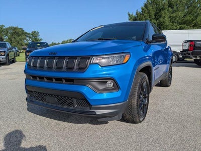 Photo of a 2022 Jeep Compass 4X4 Latitude 4DR SUV for sale