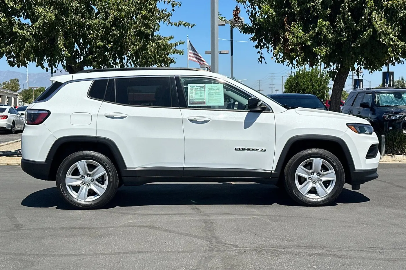 2022 Jeep Compass - $17,995