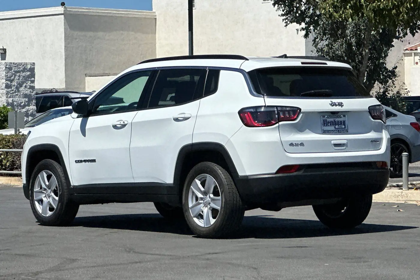 2022 Jeep Compass - $17,995