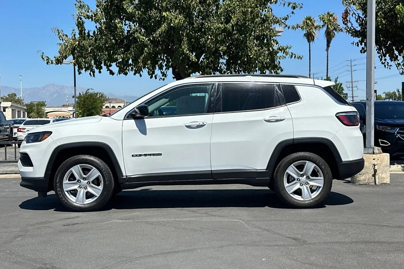 2022 Jeep Compass - $17,995