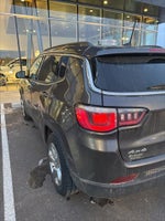 2018 Compass Thumbnail 4