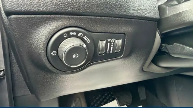2020 Jeep Compass Sun and Safety Edition
