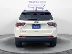 2019 Compass Thumbnail 5