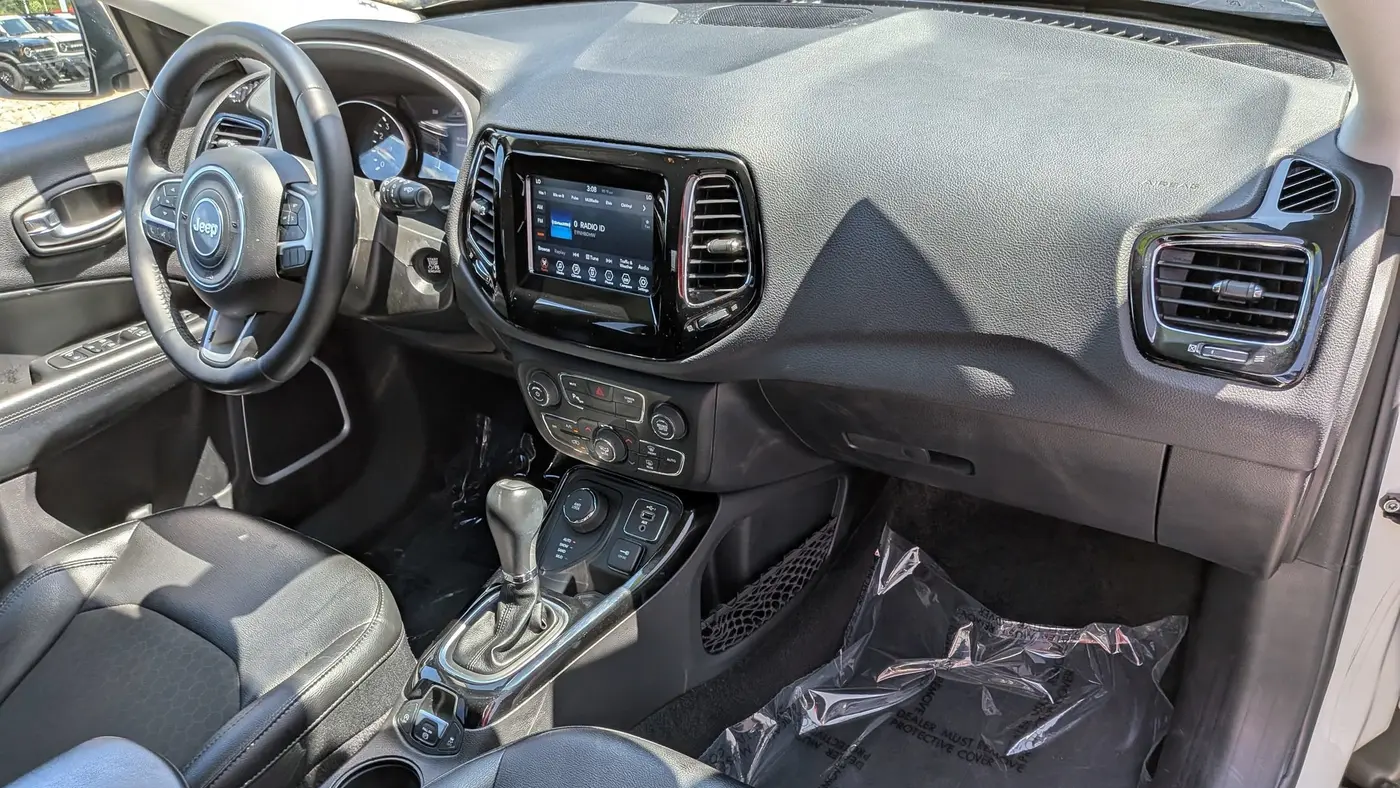 2020 Jeep Compass Sun and Safety Edition