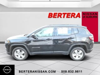 2022 Jeep Compass with Diamond Black Crystal Pearlcoat Exterior
