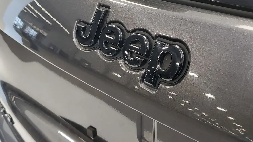 2023 Jeep Compass Altitude