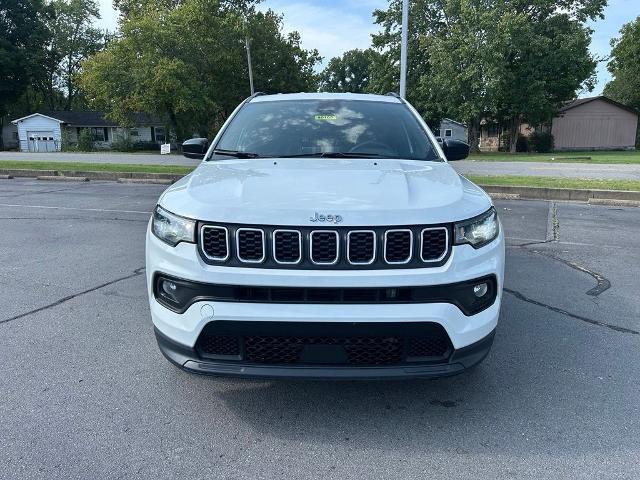 2024 Jeep Compass Latitude — photo 1 of 24
