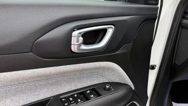 2024 Jeep Compass Altitude