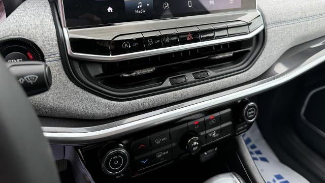 2024 Jeep Compass Altitude
