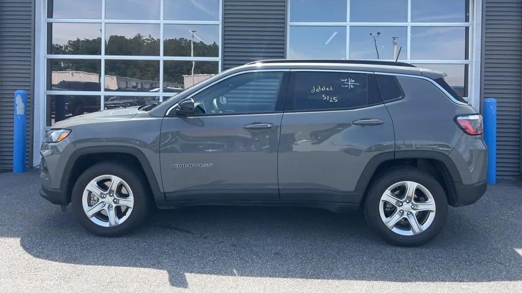 2024 Jeep Compass Altitude