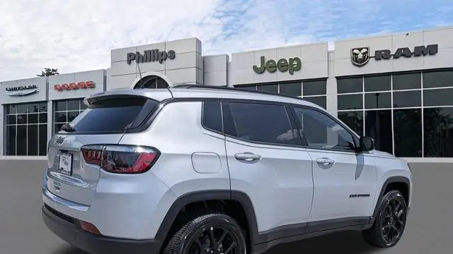 2026 Jeep Compass Latitude Altitude