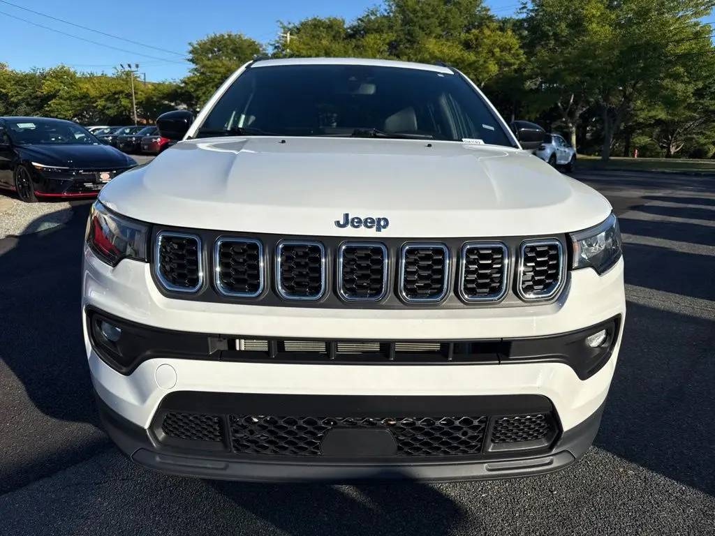 2024 Jeep Compass - $18,700